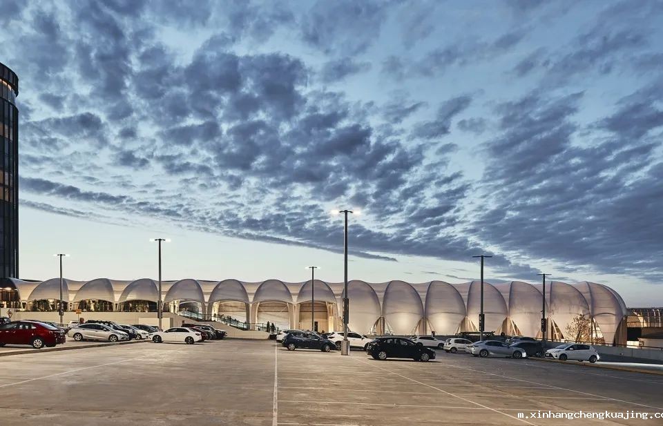 The Link创意走廊膜结构 深圳世界杯直播平台网站官网膜结构建筑走廊