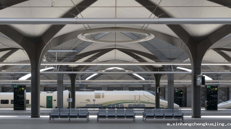 哈拉曼高铁站台 世界杯直播平台网站官网膜结构.jpg
