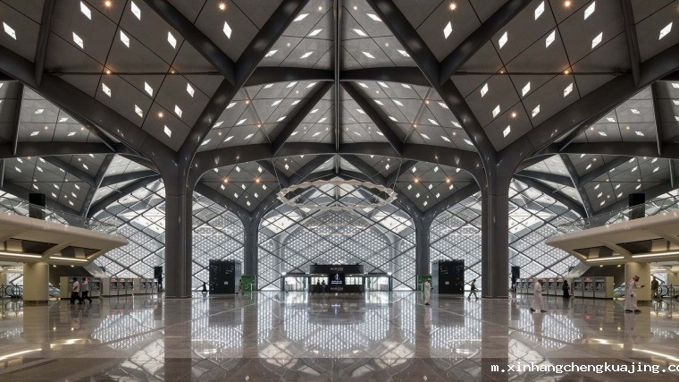 哈拉曼高铁站台 世界杯直播平台网站官网膜结构.jpg