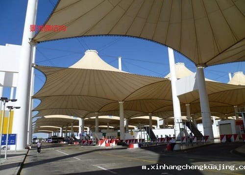 张拉膜车棚 张拉膜车棚