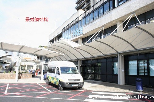 昆明市人民中路延安医院景观张拉膜 昆明市人民中路延安医院景观张拉膜