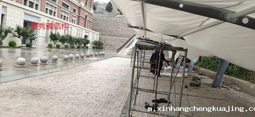 膜结构停车棚的未来前景与设计灵感 膜结构停车棚的未来前景与设计灵感