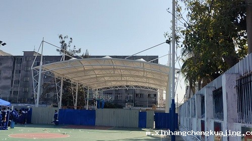 中学篮球场膜结构 中学篮球场膜结构