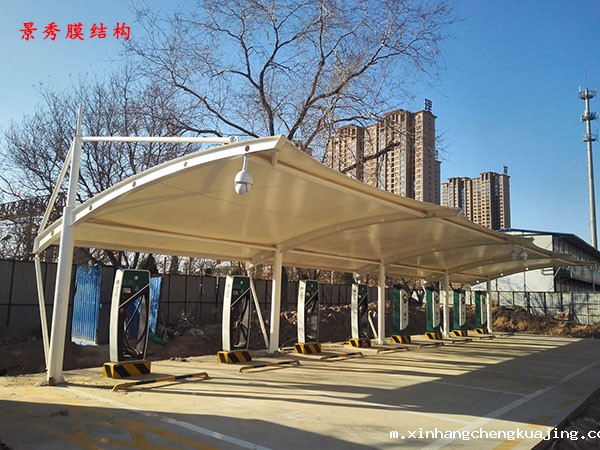 膜结构停车棚