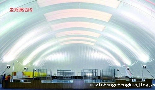 气膜体育馆