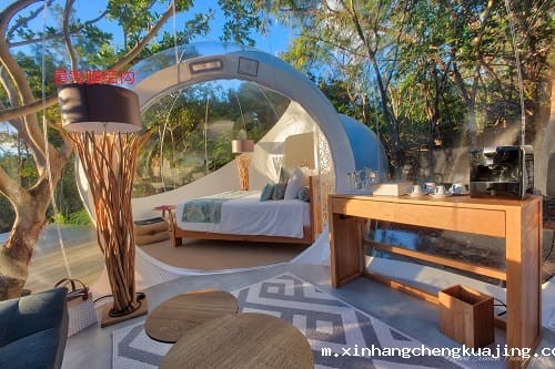 泡泡酒店采用膜结构设计