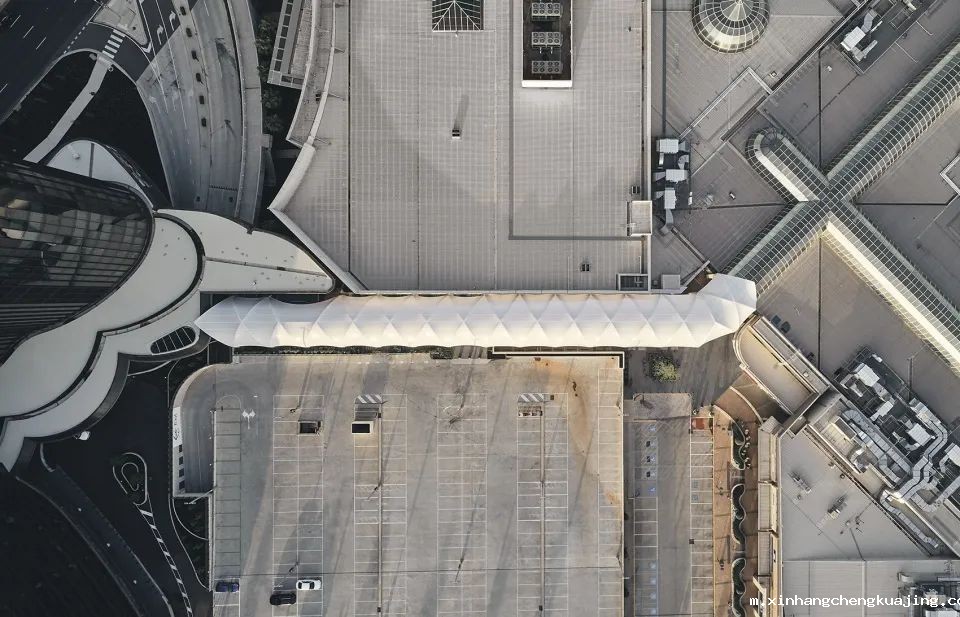 The Link创意走廊膜结构 深圳世界杯直播平台网站官网膜结构建筑走廊