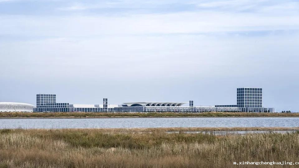 张拉膜结构 张拉膜结构