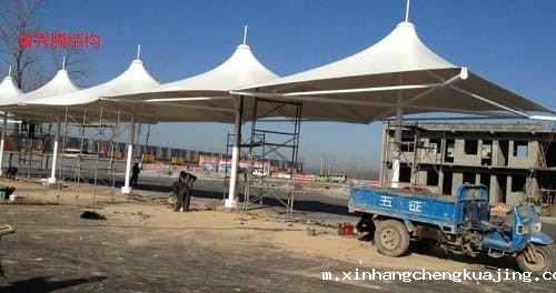 张拉膜车棚 张拉膜车棚
