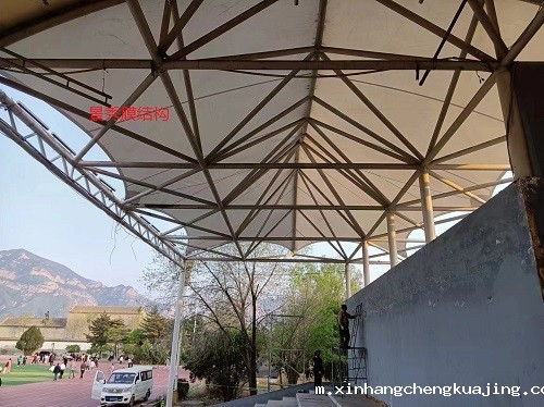 探索昆明警校体育看台膜结构工程 探索昆明警校体育看台膜结构工程