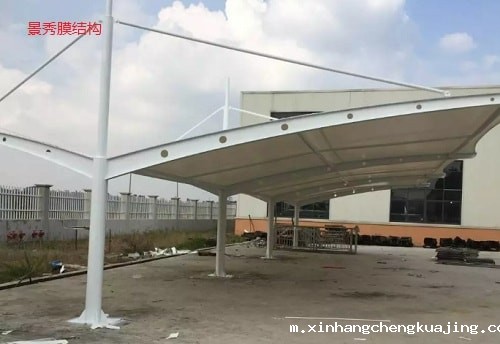 钢膜结构车棚