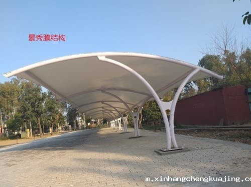膜结构停车棚