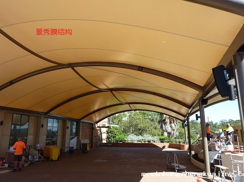 膜结构车棚