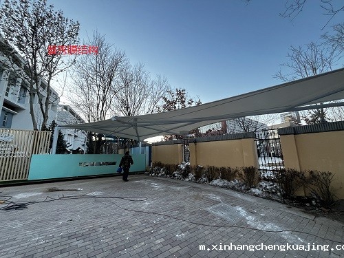 拉膜结构车棚制造厂商