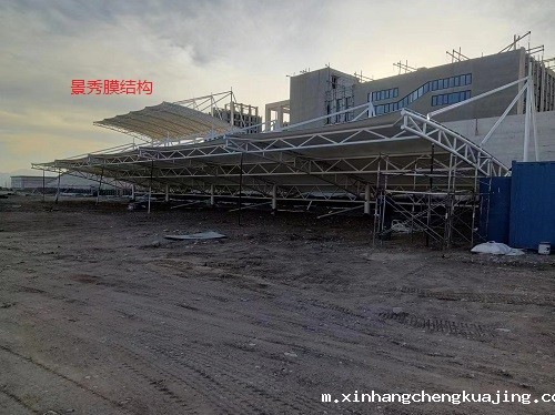 看台雨棚膜结构