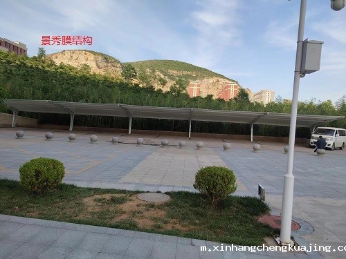 停车棚生产厂家哪家好一点呢？