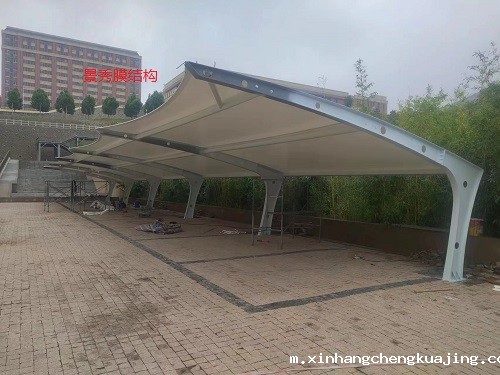 揭开的秘密常见车棚基础